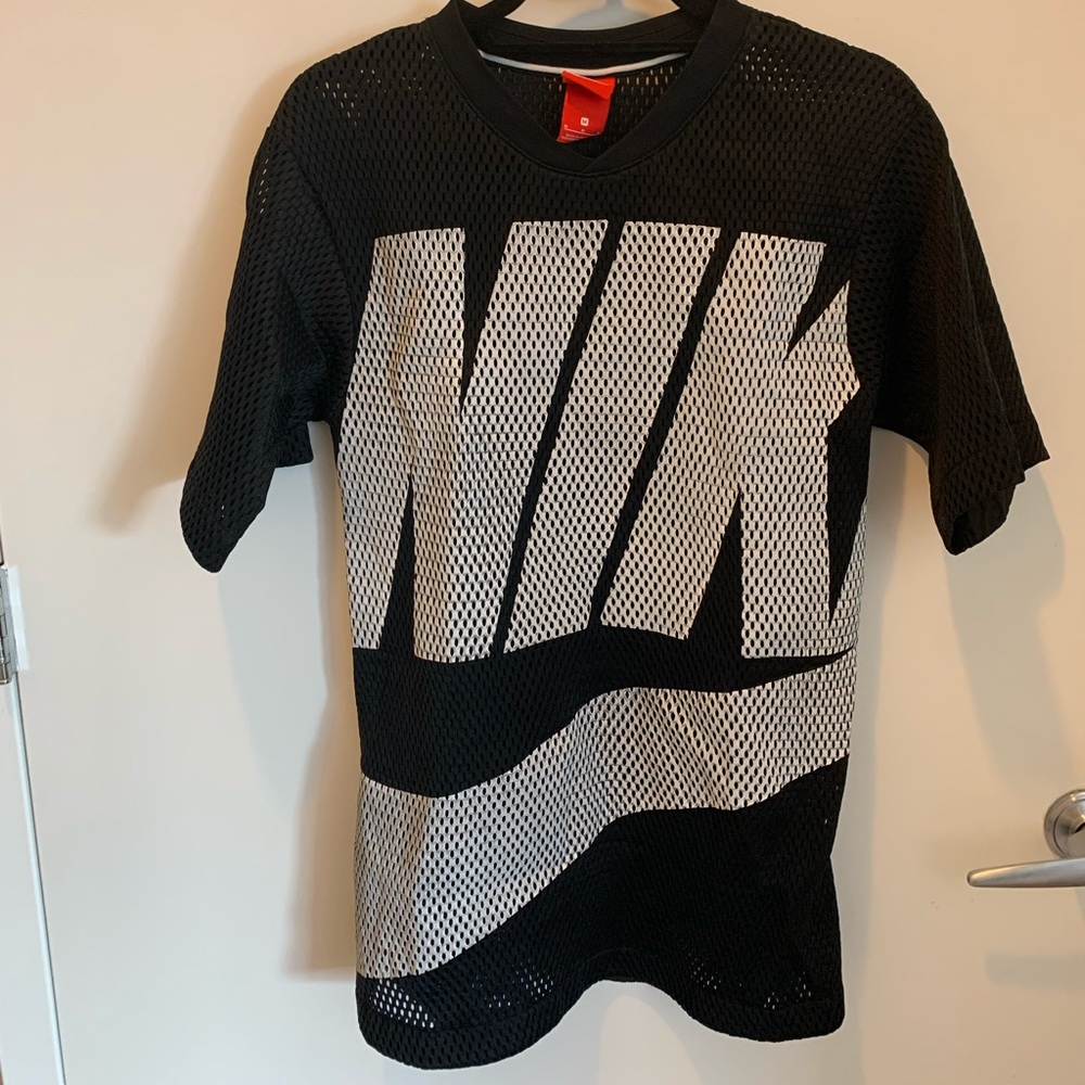Women’s Nike Mesh T-shirt